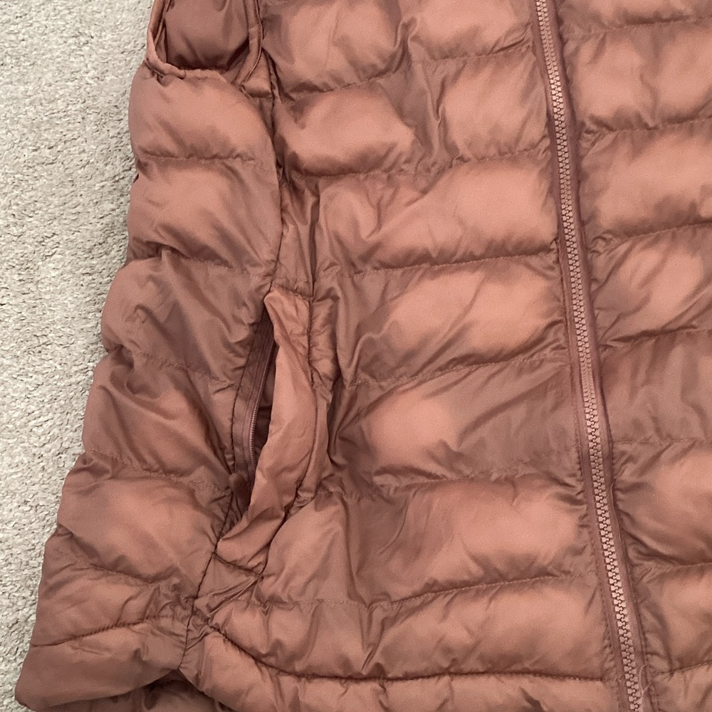 Women's Brown Puffer Vest - Picture 6 of 7